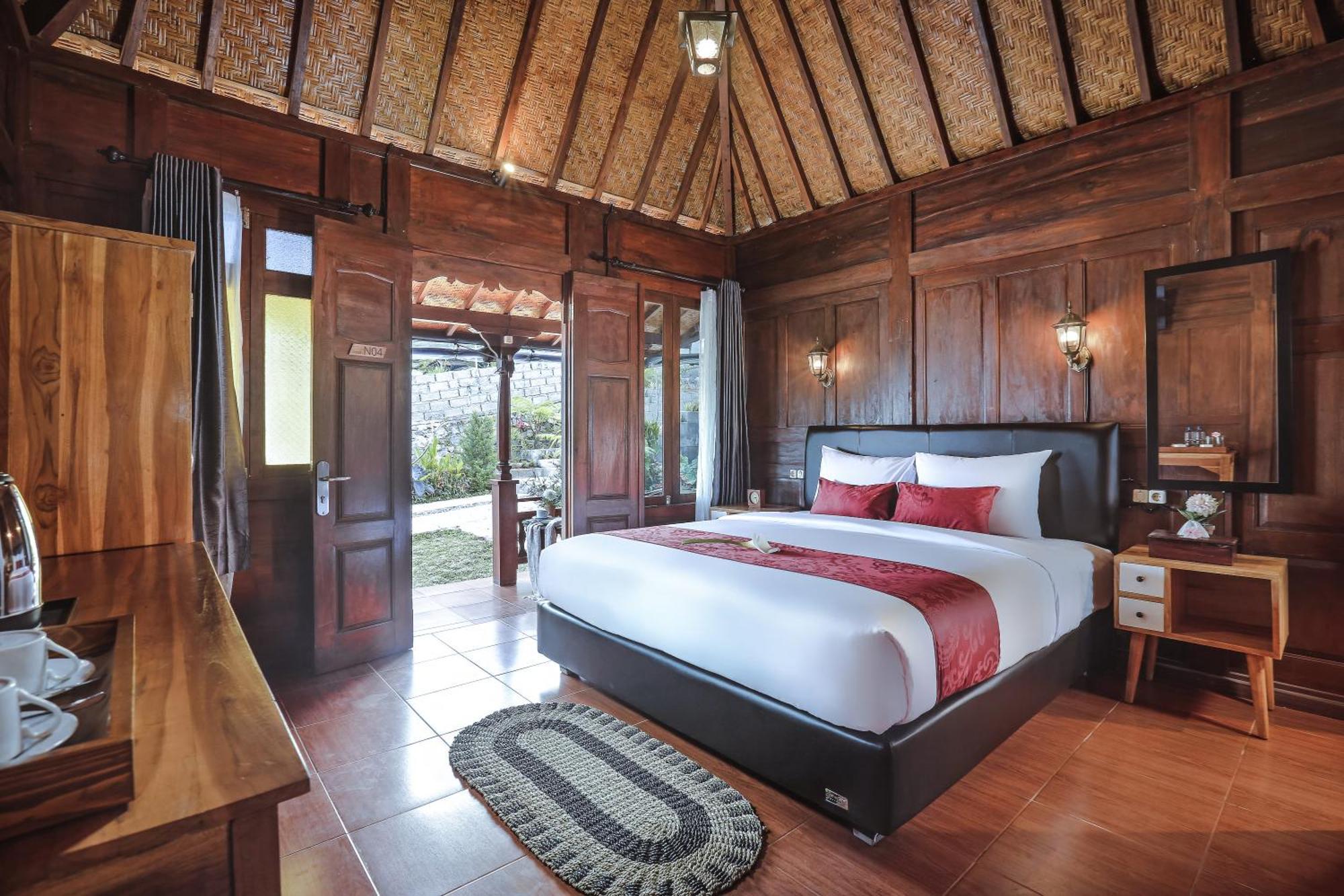 Navalia Villa